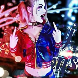 Meet your Posher, Gloryvee